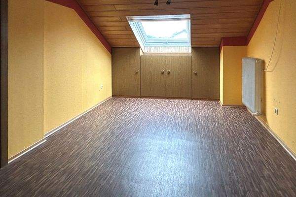 weiteres Zimmer im OG