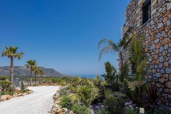Kreta, Kefalas: Erstaunliche Steinvilla mit Meerblick und Pool zu verkaufen