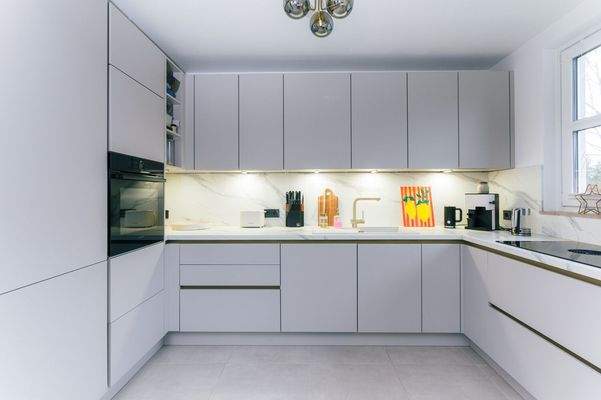 Moderne Einbauküche von Nobilia