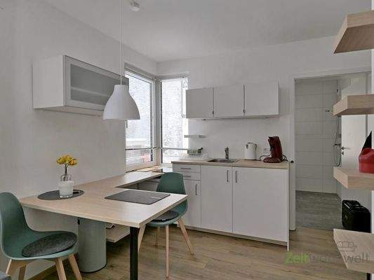 Blick zu Küche und Bad