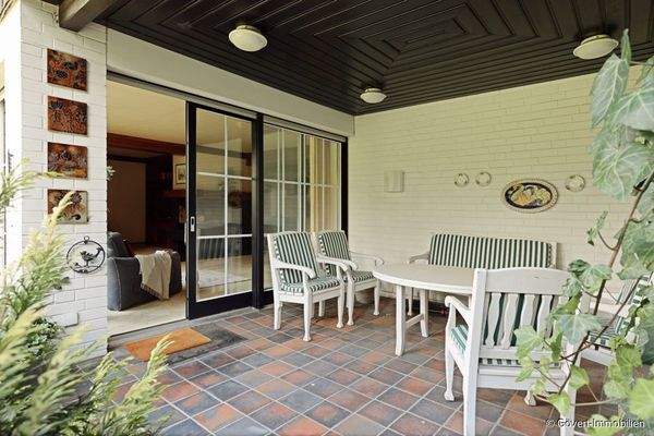 überdachte Terrasse