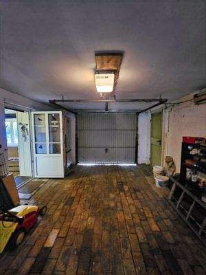 Scheune / Garagenausfahrt