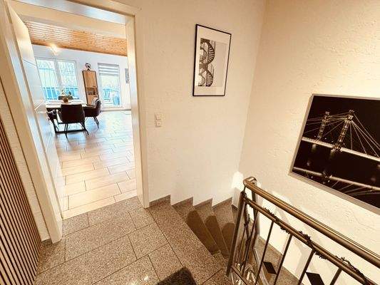 13. Hauseingang, Gemeinschaftlicher Hausflur OG