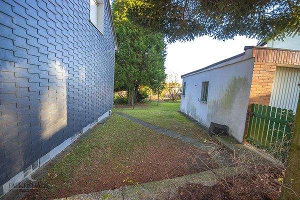 Gebäudeseite - Zugang zum Garten