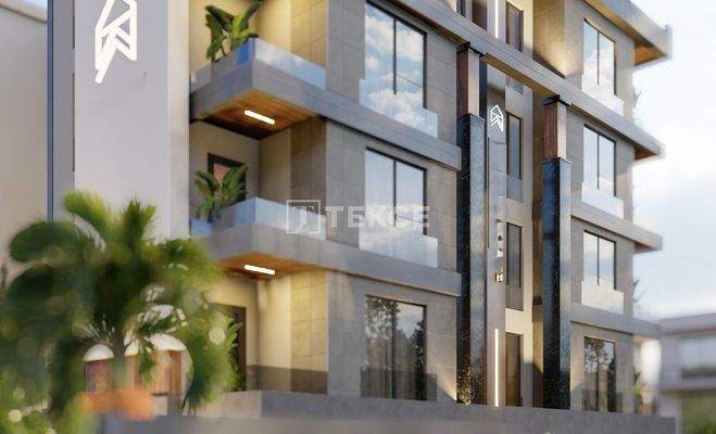 Beachside Apartments in a Complex with Pool in Antalya Konyaaltı