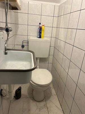 Toilette, Ladegeschäft