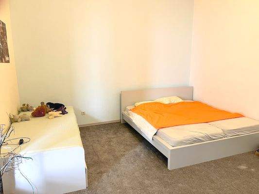 Wohnung 2 OG Schlafzimmer 1