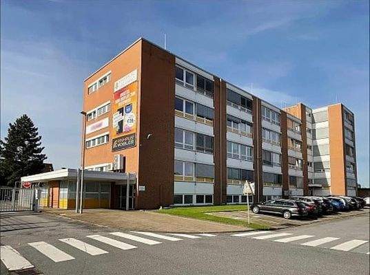 Ausreichend Stellplätze