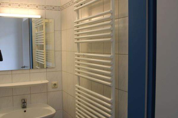 Bad Apartment Waschbecken.JPG