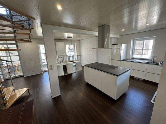 Blick in die Küche im EG (2)