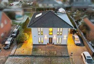 Hausansicht am Abend