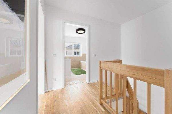 Flur OG (keine Einrichtung enthalten)