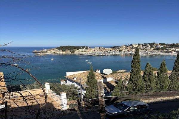 Blick über Hausdächer