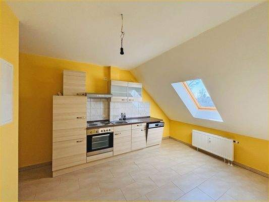 Aufenthaltsraum mit EBK