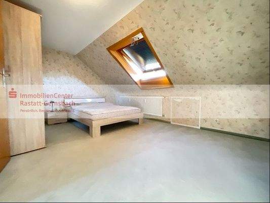 MFH - Whg. DG Schlafzimmer