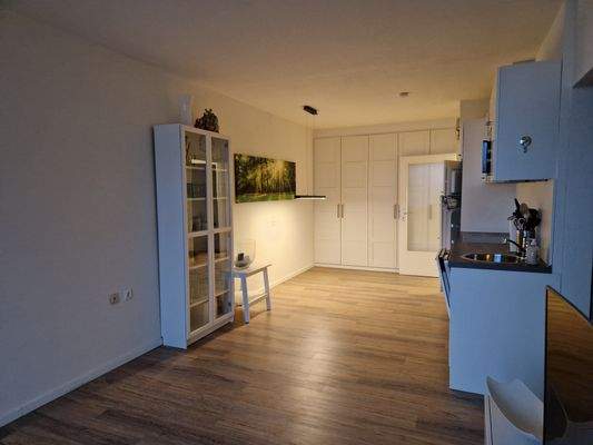 Wohnraum teilmöbliert