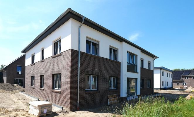 MT32 Ansicht Eingang