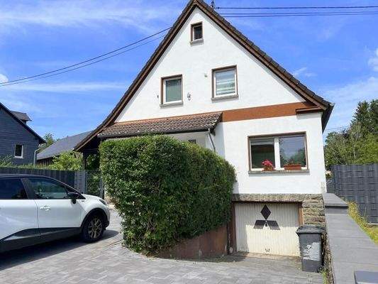 Ansicht Front mit Garage