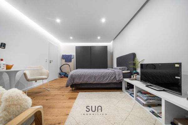 WOHN- und SCHLAFBEREICH