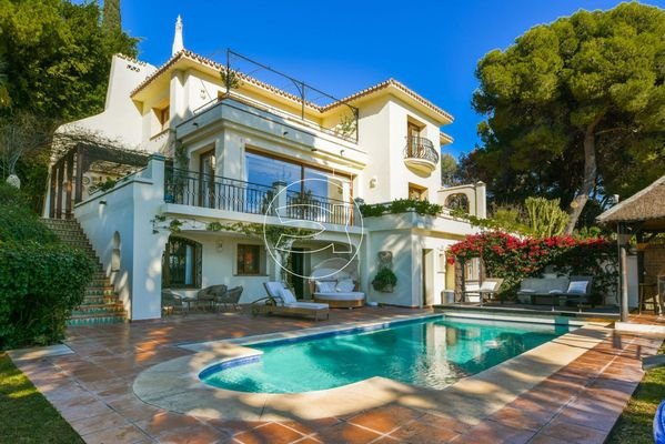 Villa in Marbella East