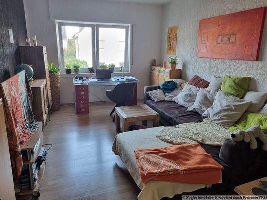 30 - 1 OG - Rechts - Wohnzimmer