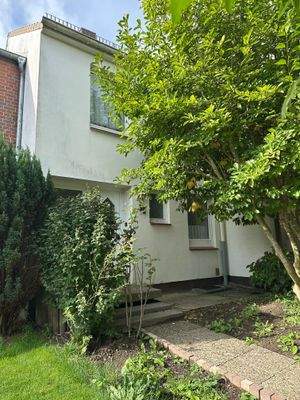 Hausansicht vorne.JPG