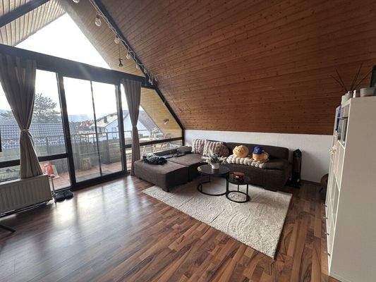 Wohnzimmer (DG rechts)