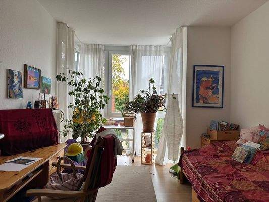 zweites Zimmer mit Erker