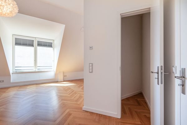 Schlafzimmer Ansicht 1