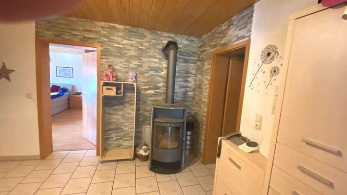 Eingangsbereich mit Schwedenofen