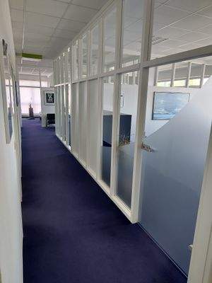 Flur mit weiteren Büros