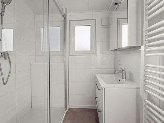 Bad mit Dusche