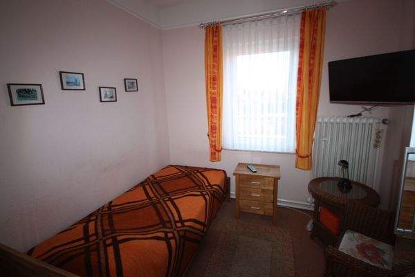 Zimmer 2 in Wohnung 3