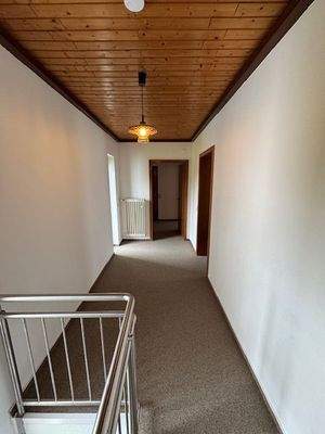 Flur im EG zum Schlafbereich