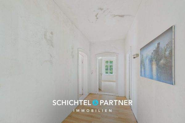 S&P | Eingangsbereich