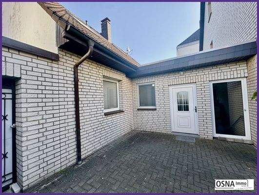 Zugang Zwischengebäude Abstellräume