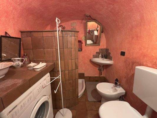 AP989_08 TERRA ITALIA IMMOBILIEN_TERRA ITALIA IMMO