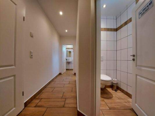 Toilettenbereich im Anbau - Ansicht I