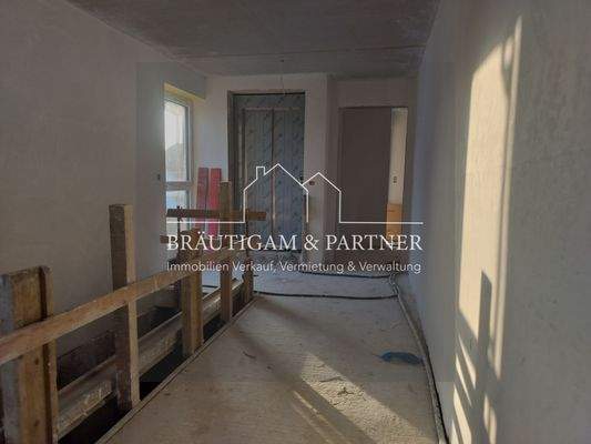 Fahrstuhl & Wohnungseingangstür