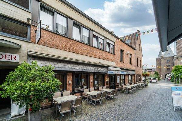 Seitenansicht des Restaurants