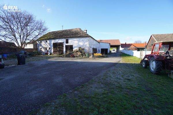 Grundstück mit Altbestand 2