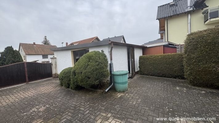 Ansicht Innenhof auf Garage