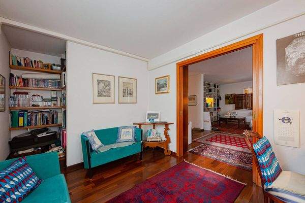 Eckhaus in Udine in der Via Grazzano