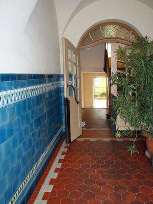 Zauberhafter Jugendstil Eingangsbereich.JPG