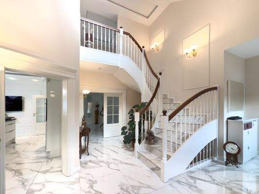 Treppe in das Obergeschoss