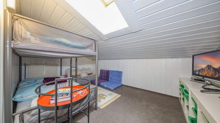 KITZIMMO-Dachgeschosswohnung an der Skipiste mit Kaiserblick kaufen - Immobilien Kitzbühel.