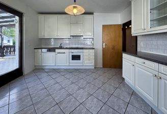 Küche Erdgeschoss mit Blick auf die Terrasse