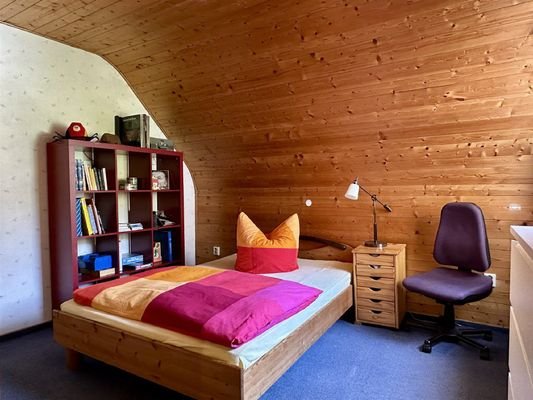 Schlafzimmer 2