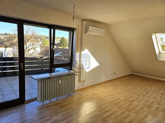 Wohnzimmer mit Terrasse