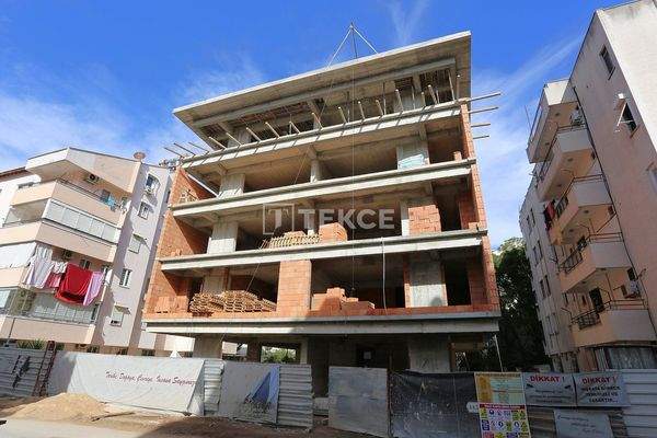 1-Bedroom Flats in a Complex Near the Sea in Antalya Muratpaşa